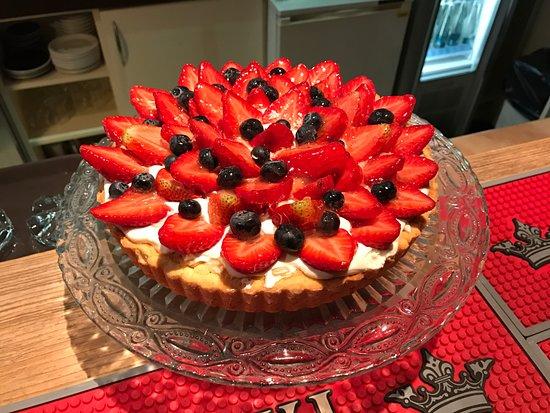 Happy New York Cafe & Pub